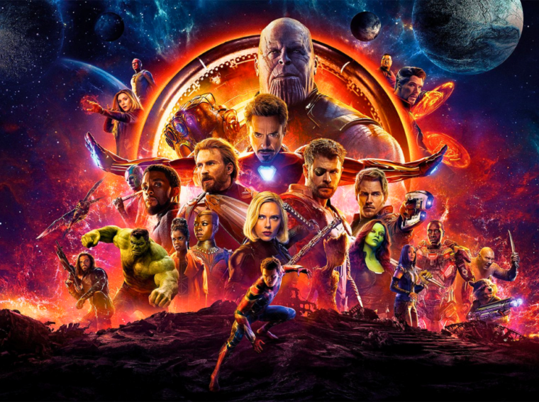 Reunião de heróis de Marvel Rivals em pose clássica dos Vingadores do MCU.