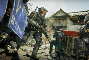 Operador em combate no mapa Plaza remasterizado em Black Ops 7, exibindo a nova iluminação em cenário destruído.